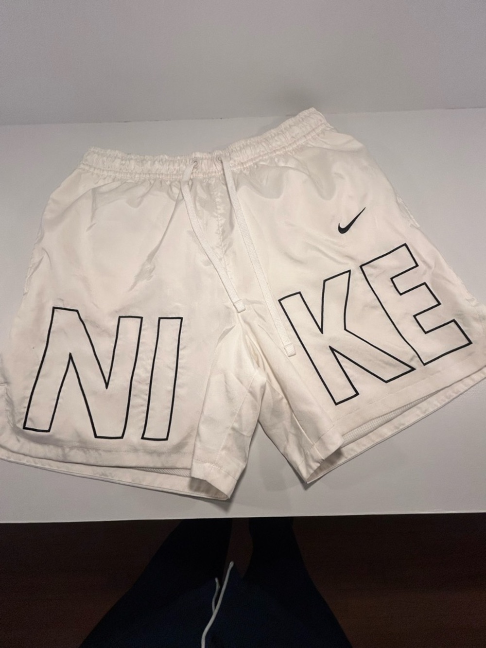 Nike Swim Trunks Mens Medium White Spellout Logo Athletic Shorts Lined